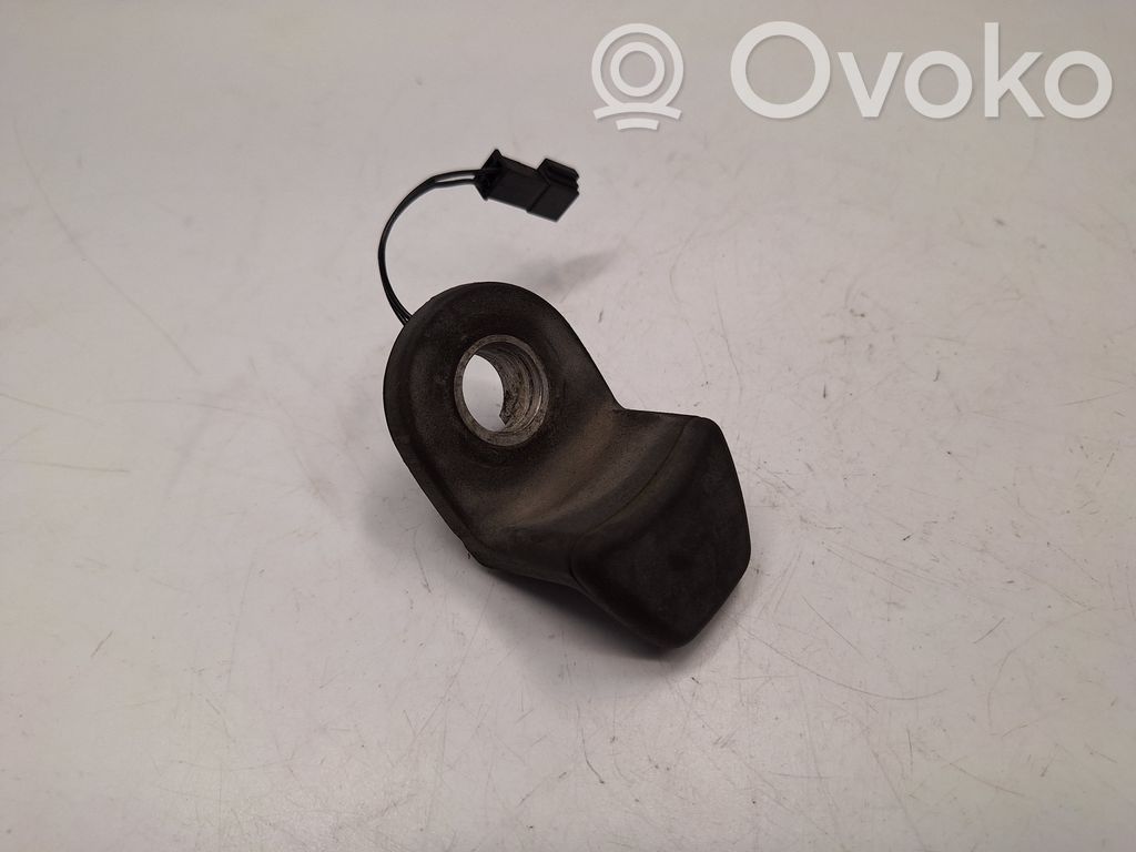 BMW 3 E90 E91 Tailgate glass/window release handle 