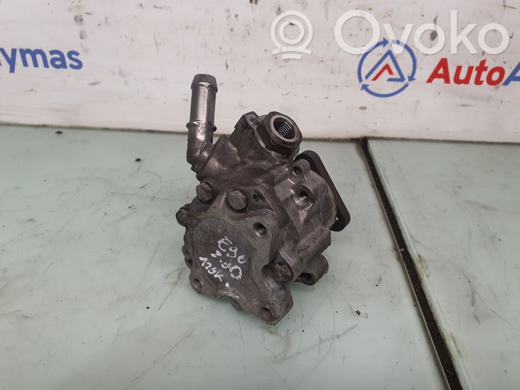 BMW 3 E90 E91 Power steering pump 