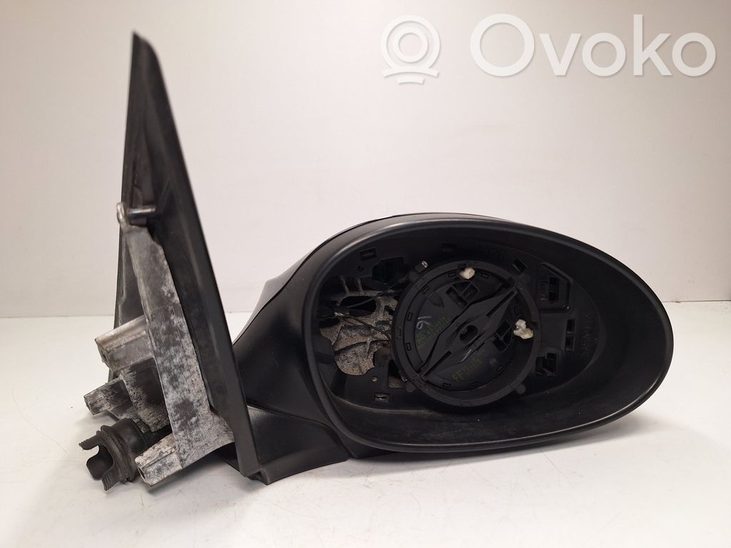 BMW 1 E81 E87 Front door electric wing mirror 