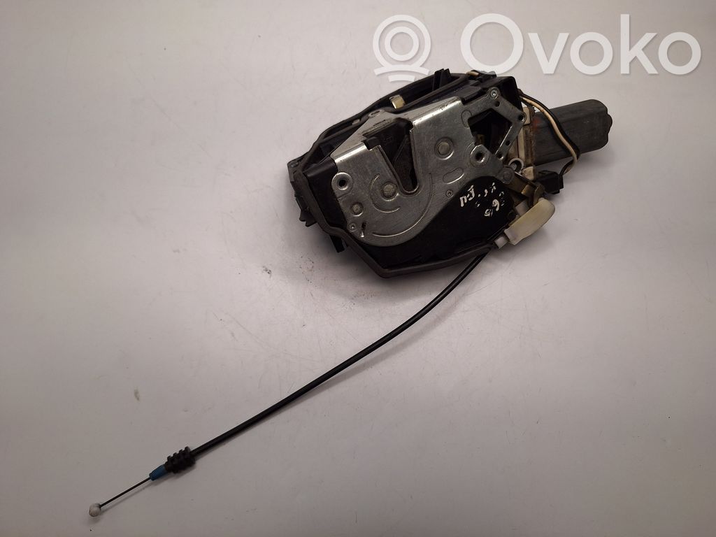 BMW 7 E65 E66 Etuoven lukko 
