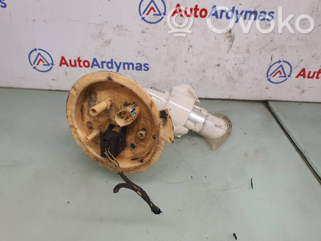 BMW 5 GT F07 Polttoainesäiliön pumppu 