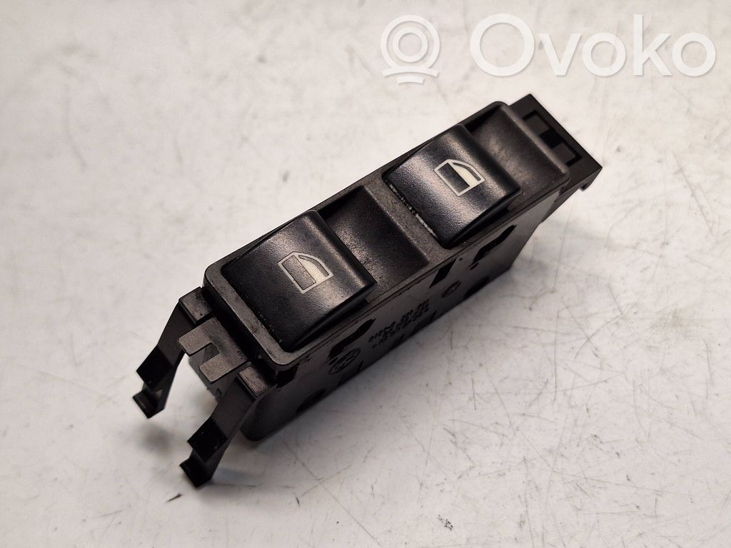 Electric window control switch   61318381514,61316902179,61318368915