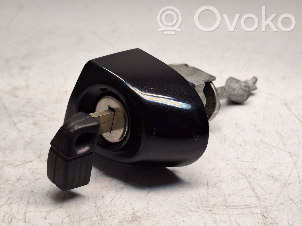 BMW 3 E92 E93 Coupe door lock (next to the handle) 