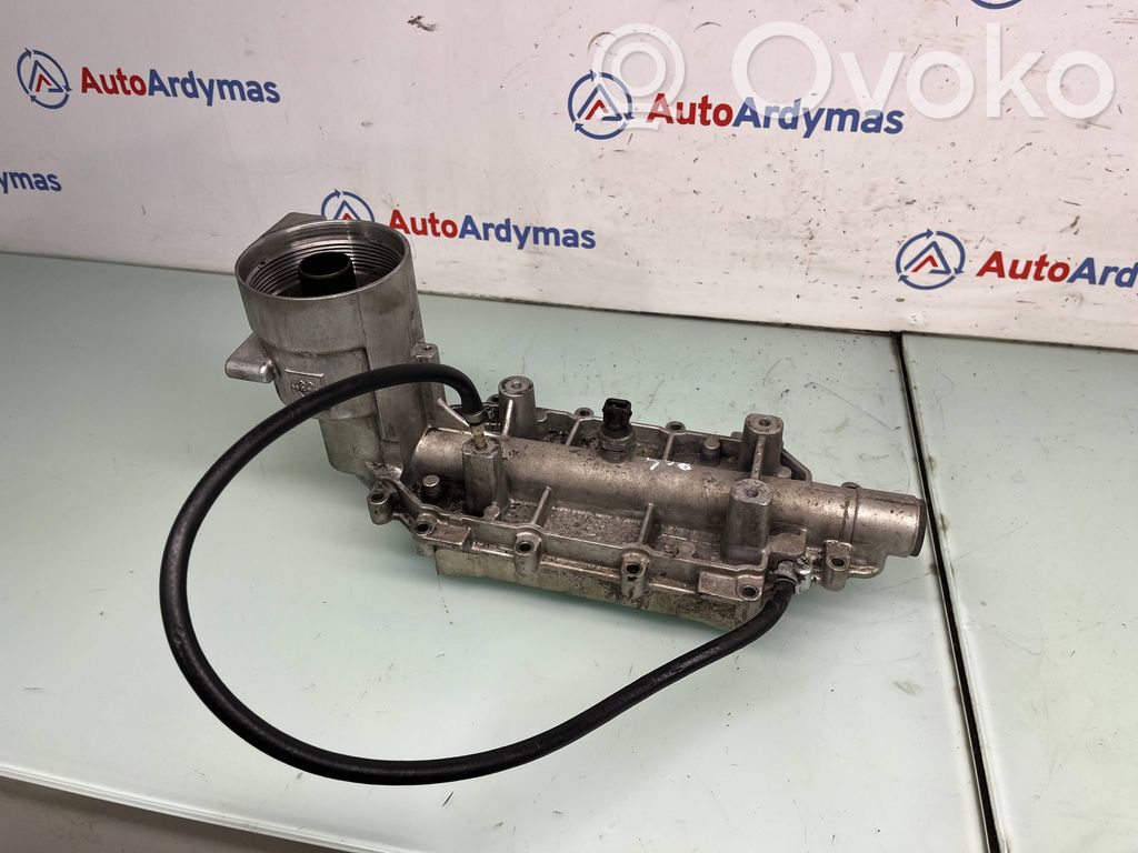 BMW 7 E38 Oil filter mounting bracket 