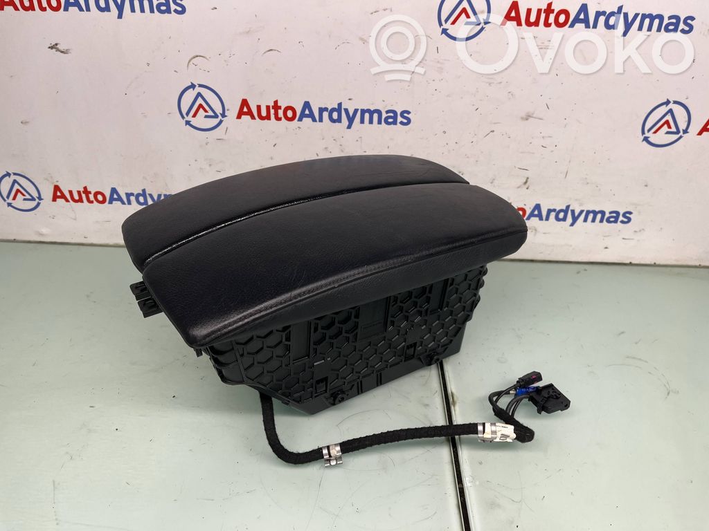 BMW X5 E70 Armrest 