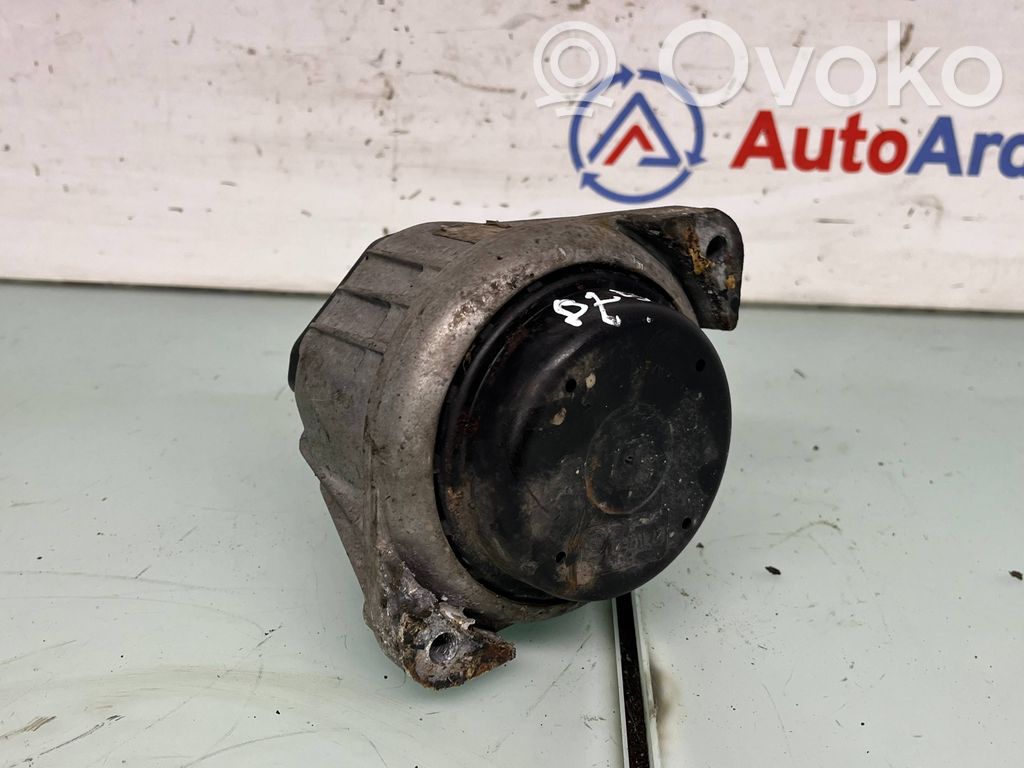 BMW 3 E92 E93 Engine mount bracket 