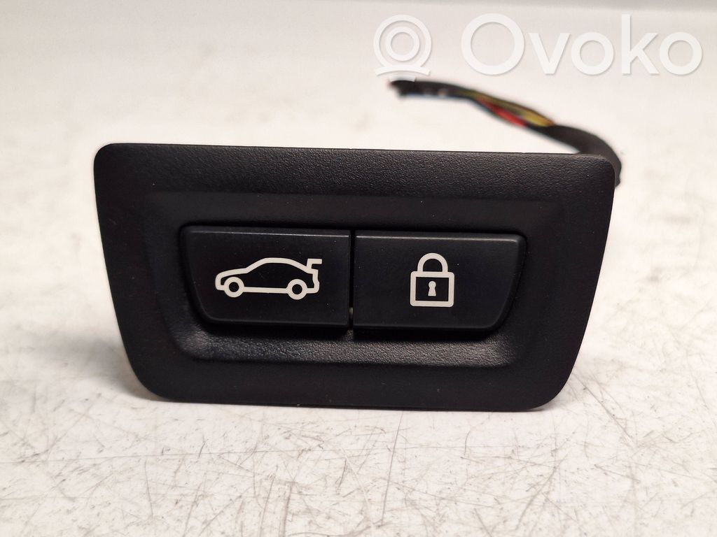 BMW 5 F10 F11 Tailgate/boot open switch button 