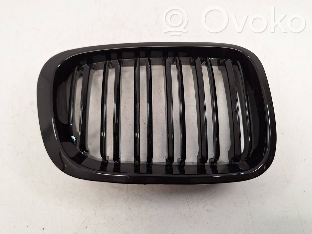 BMW 3 E46 Front grill 