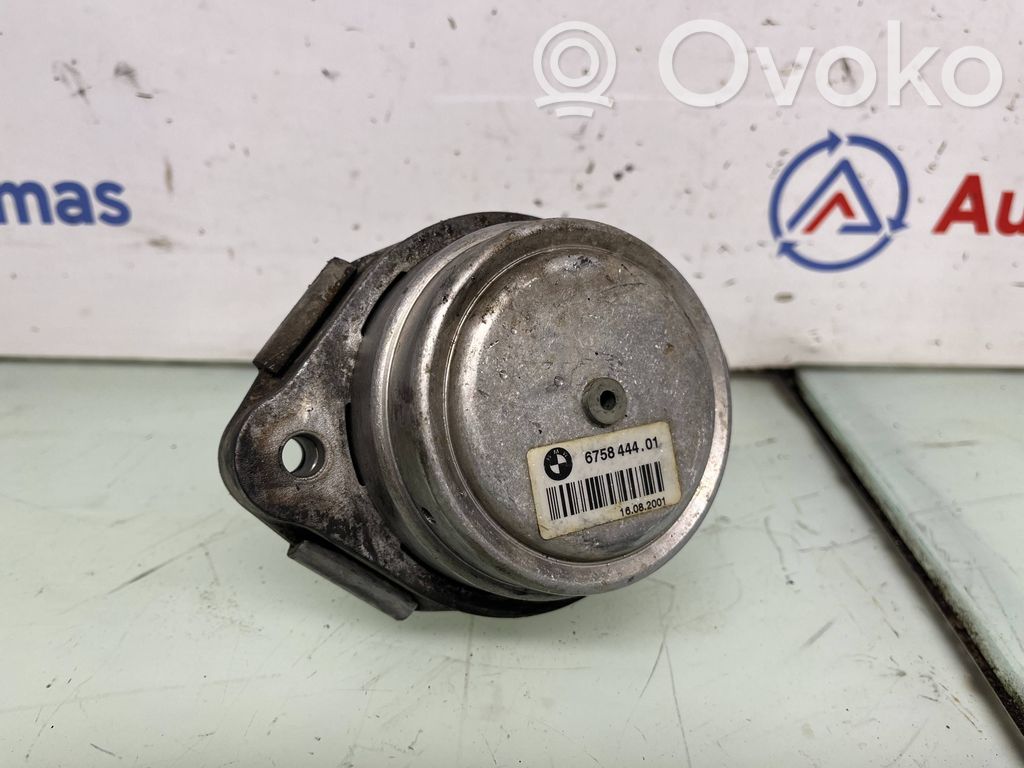 BMW X5 E53 Engine mount bracket 