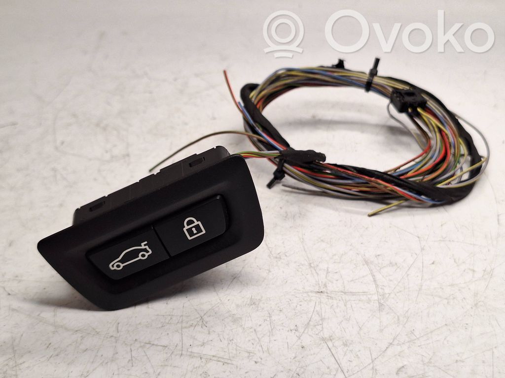 BMW 7 G11 G12 Tailgate/boot open switch button 