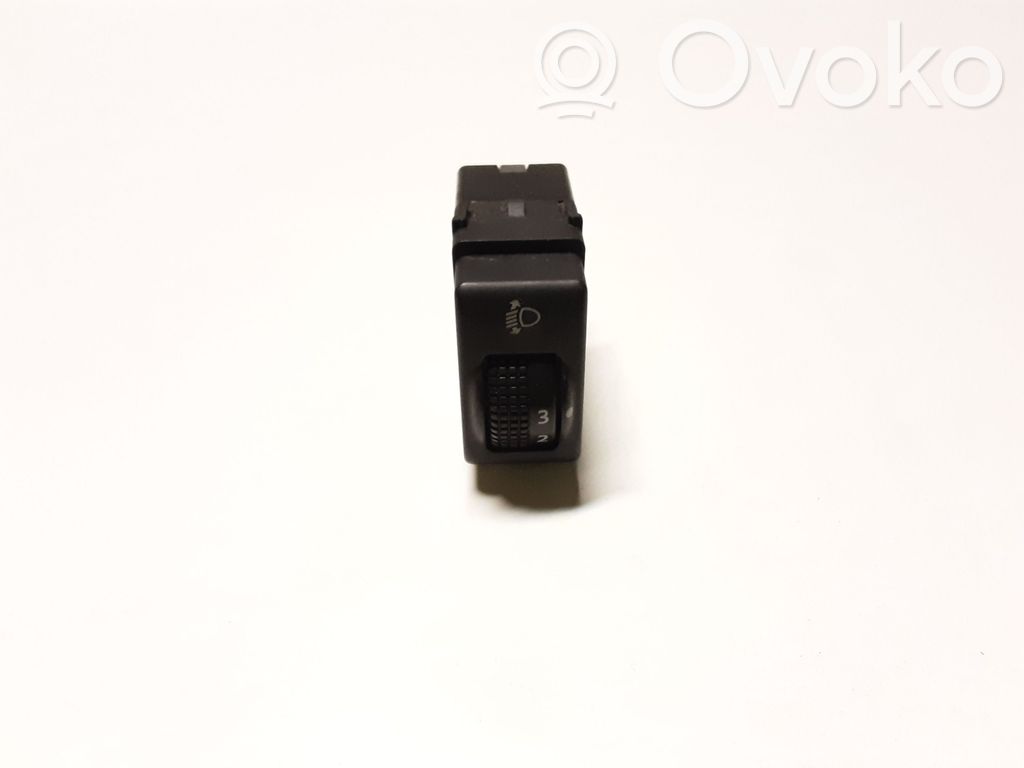 Nissan X-Trail T30 Headlight level height control switch 