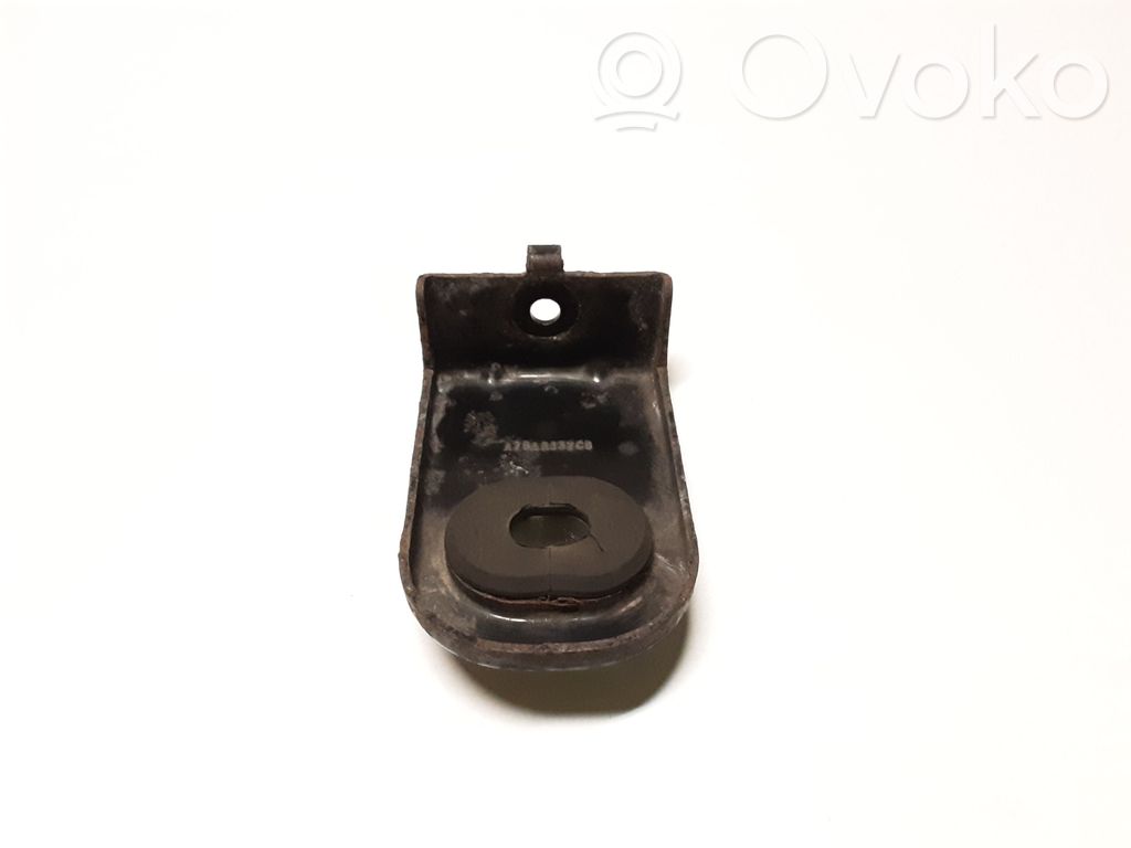 Radiator mount bracket   A78AA137C6,62243