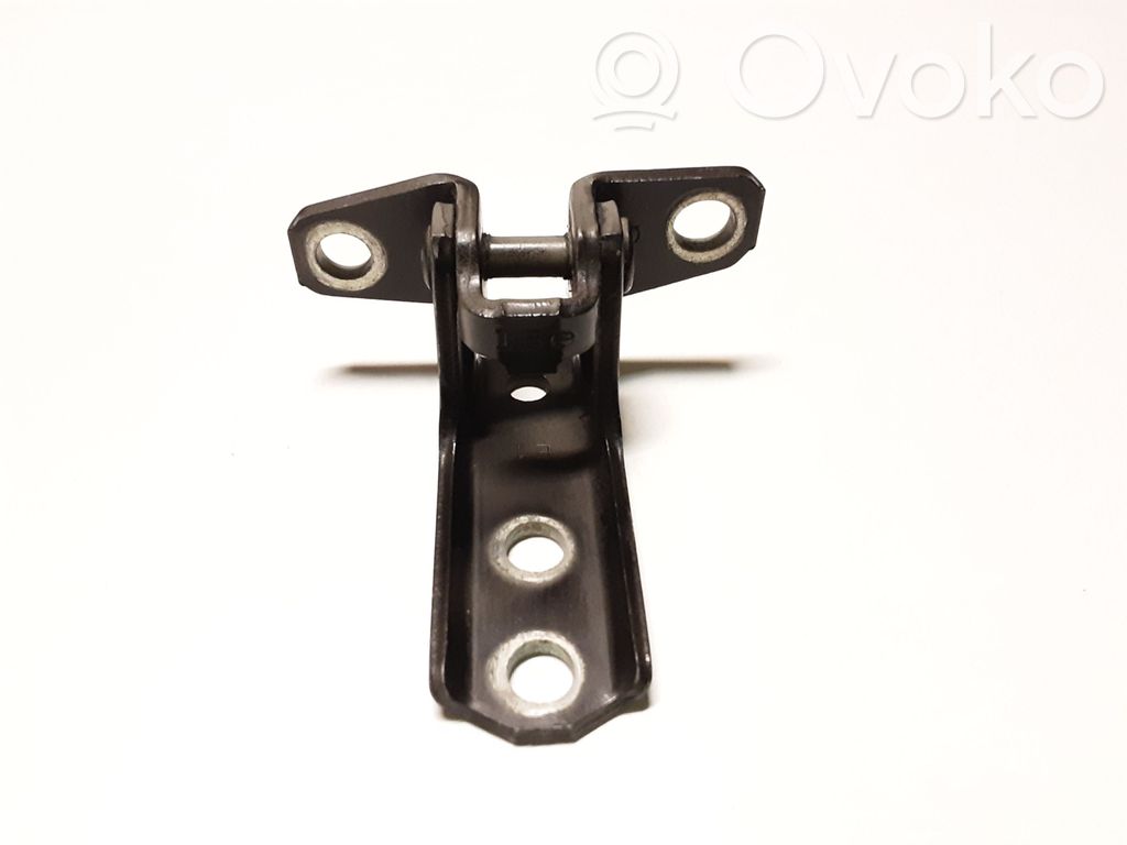 Front door upper hinge   I5E