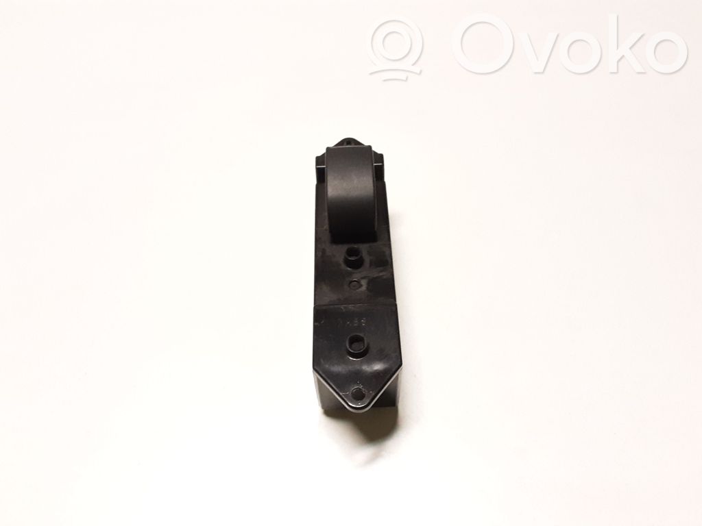 Mitsubishi Outlander Electric window control switch 