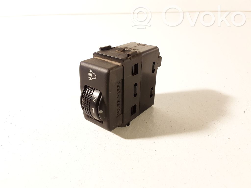 Headlight level height control switch   4923B