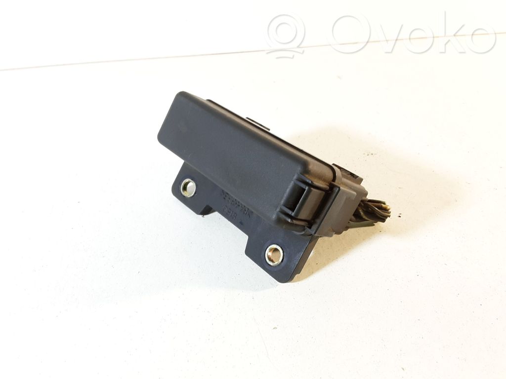 Toyota Corolla E120 E130 Relay mounting block 