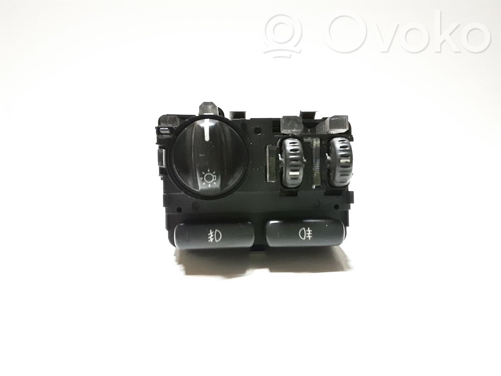 Volvo XC90 Light switch 
