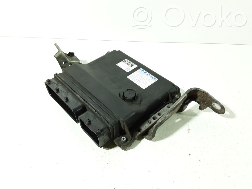 Toyota Prius+ (ZVW40) Engine control unit/module 