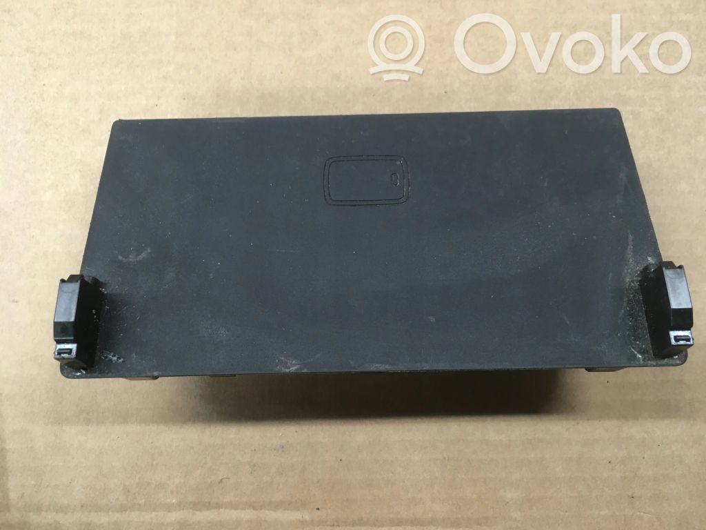 BMW 1 F40 Wireless charging module 