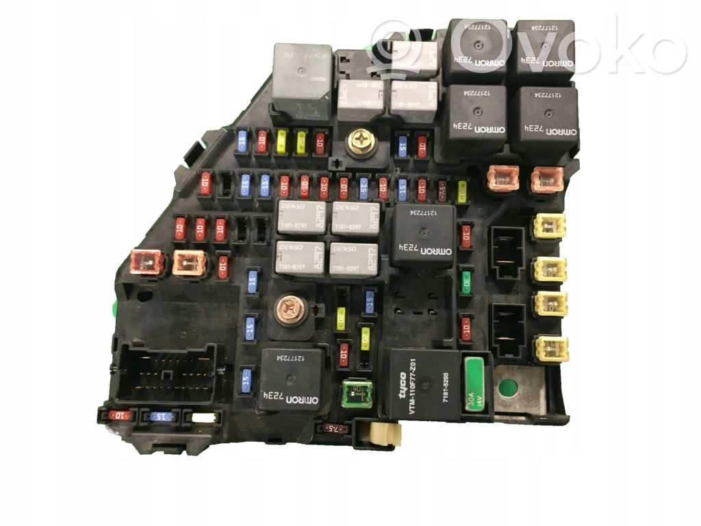 Cadillac SRX Fuse module 
