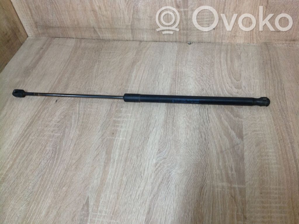 Ford Focus Tailgate/trunk strut/damper 