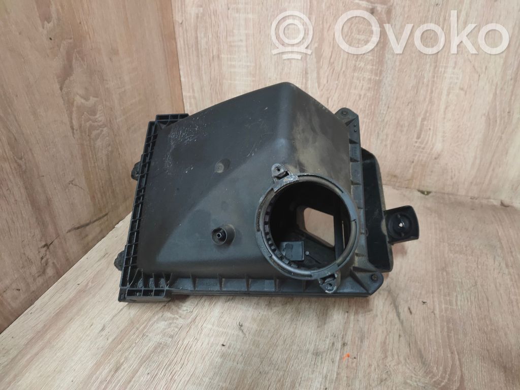 Audi A4 S4 B7 8E 8H Air filter box 