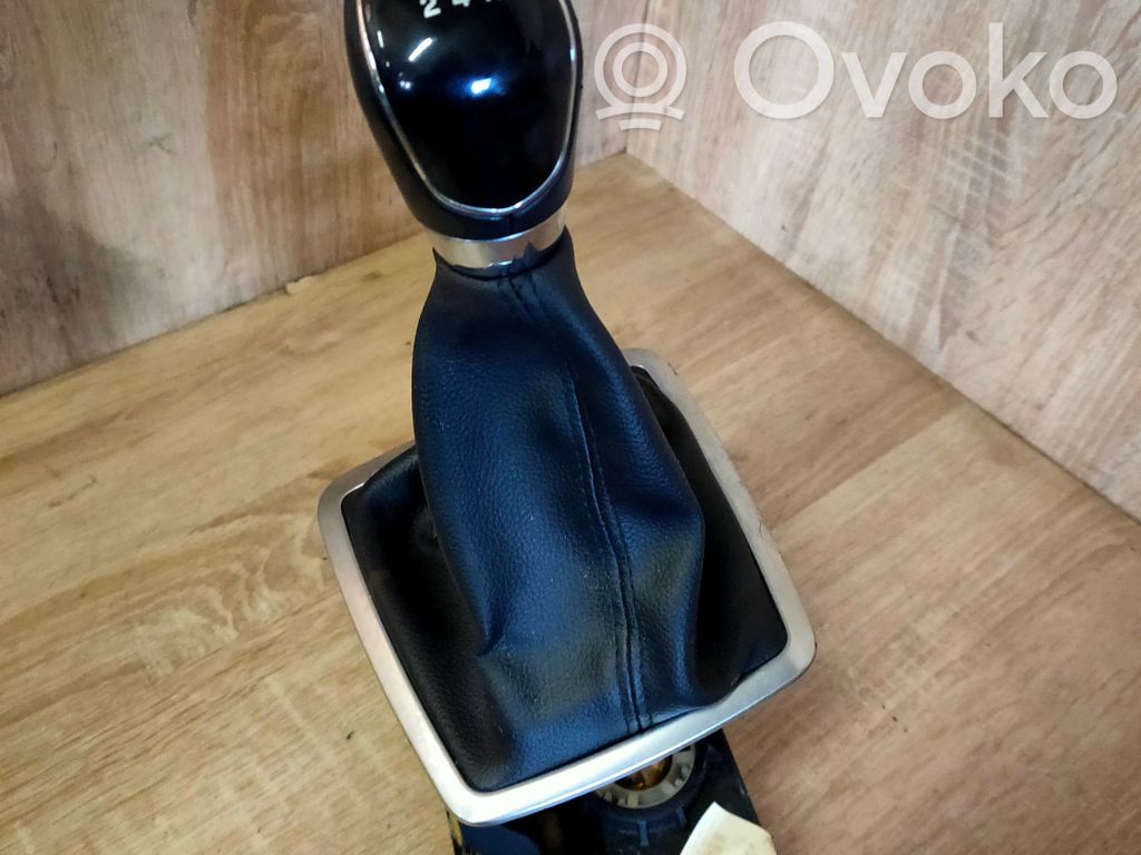Gear shifter/selector