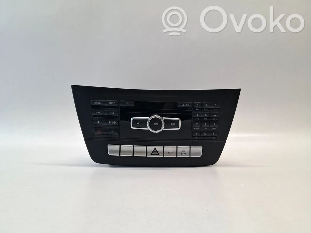 Mercedes-Benz C W204 Panel / Radioodtwarzacz CD/DVD/GPS 