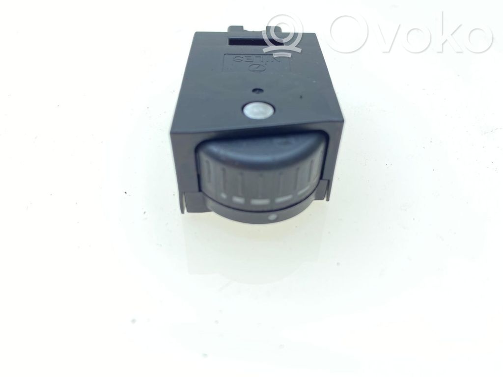 Panel lighting control switch   83002AG490
