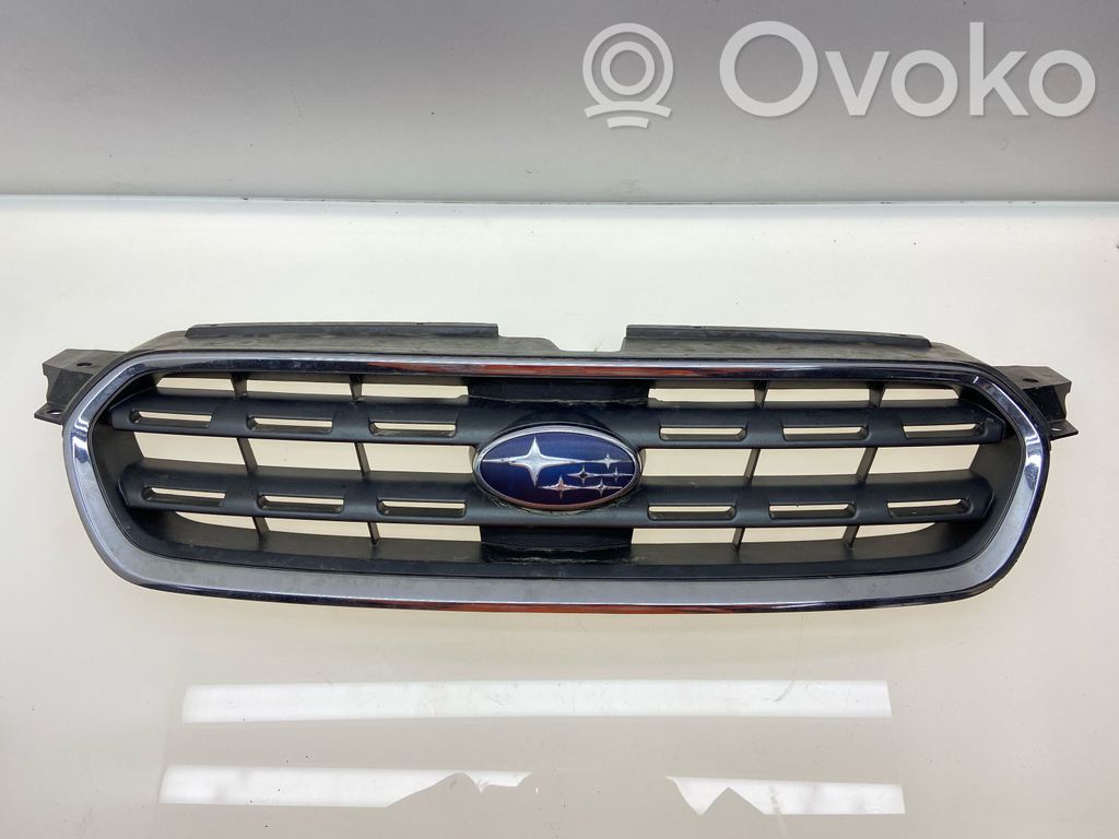 Subaru Outback Etupuskurin ylempi jäähdytinsäleikkö 