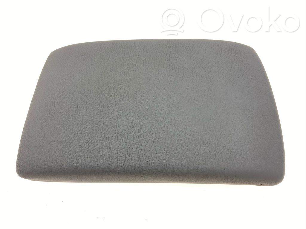 Subaru Outback Reposabrazos 