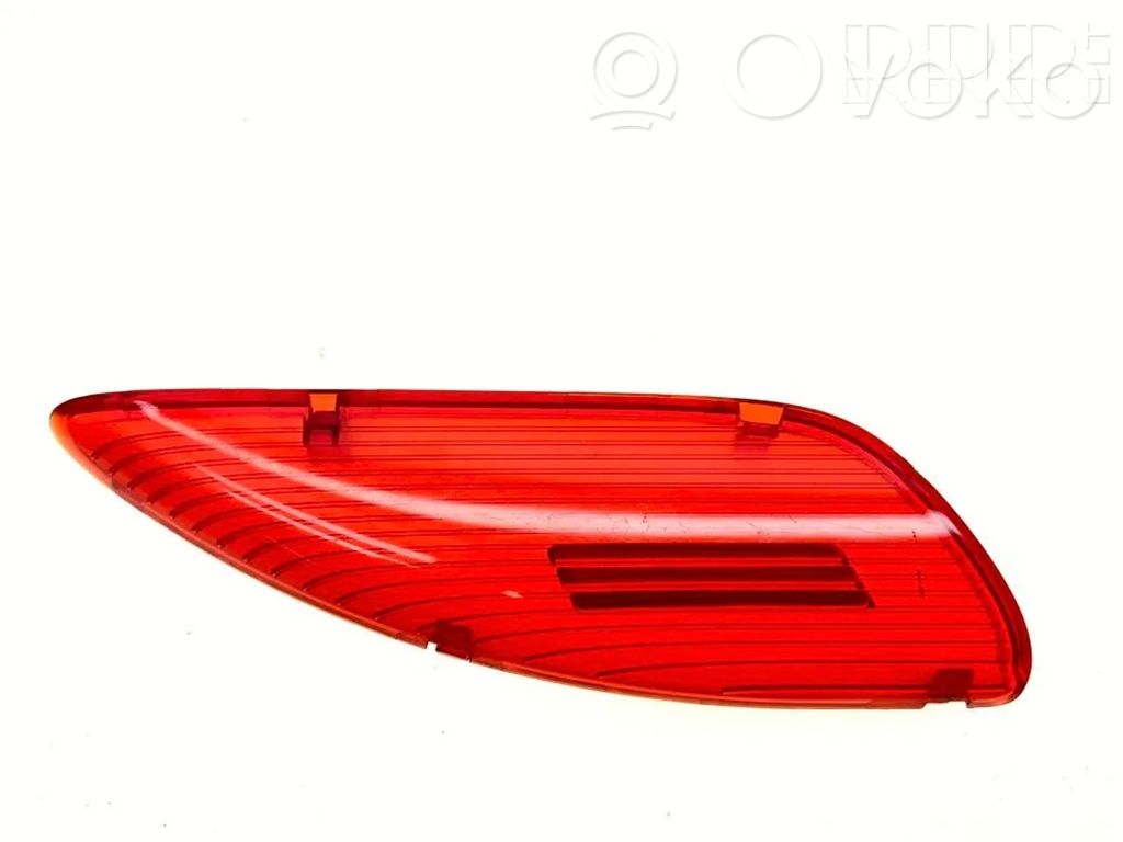 Subaru Outback Luz interna puerta delantera 