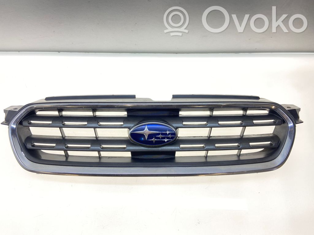 Subaru Outback Etupuskurin ylempi jäähdytinsäleikkö 