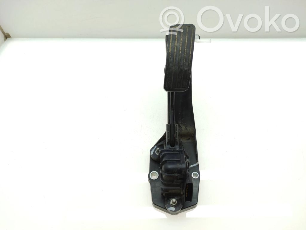 Subaru B9 Tribeca Gaspedal 