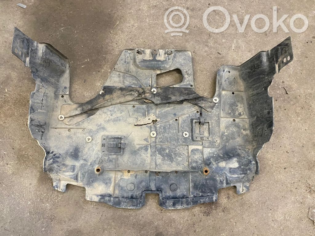 Subaru Legacy Engine splash shield/under tray 