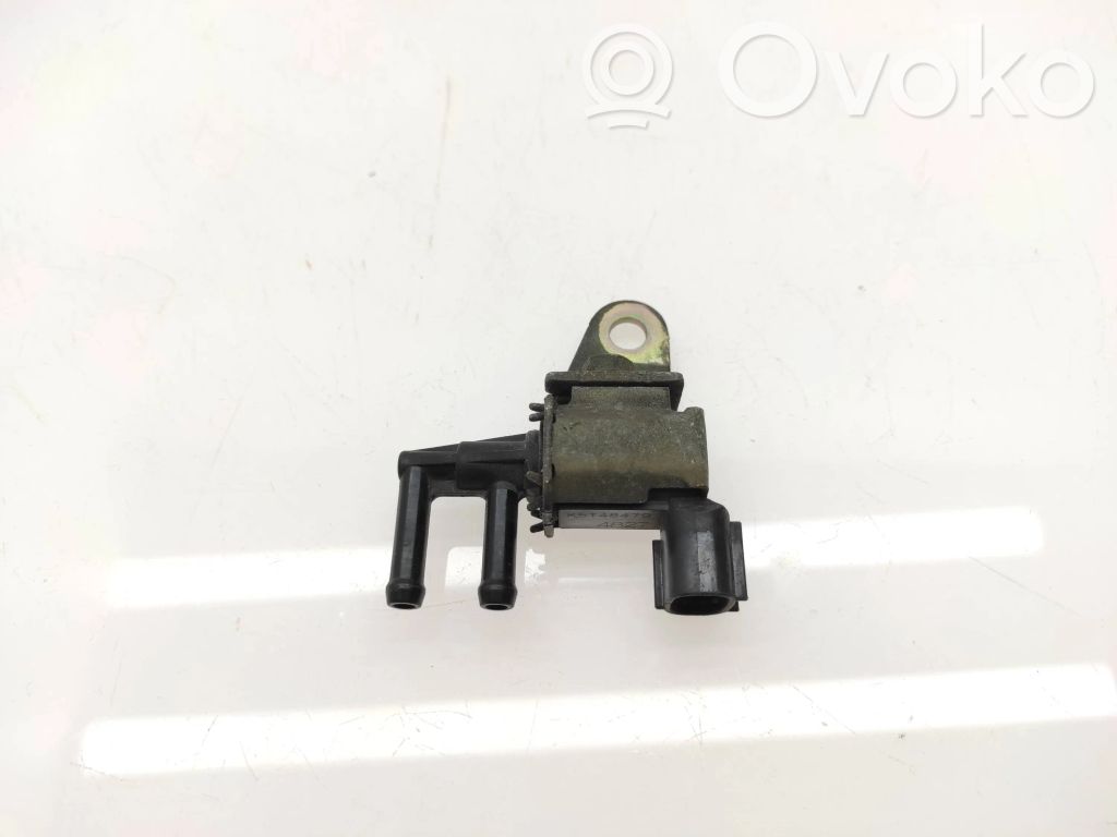 Válvula de vacío   K5T48479
