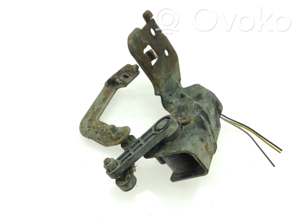 Opel Vectra C Air suspension front height level sensor 