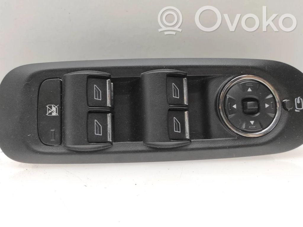 Ford Mondeo MK IV Przyciski szyb 