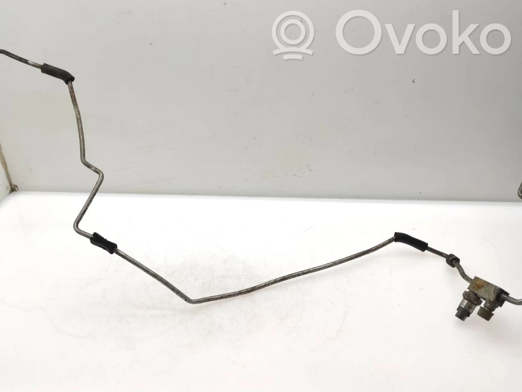 Toyota Avensis Verso Air conditioning (A/C) pipe/hose 