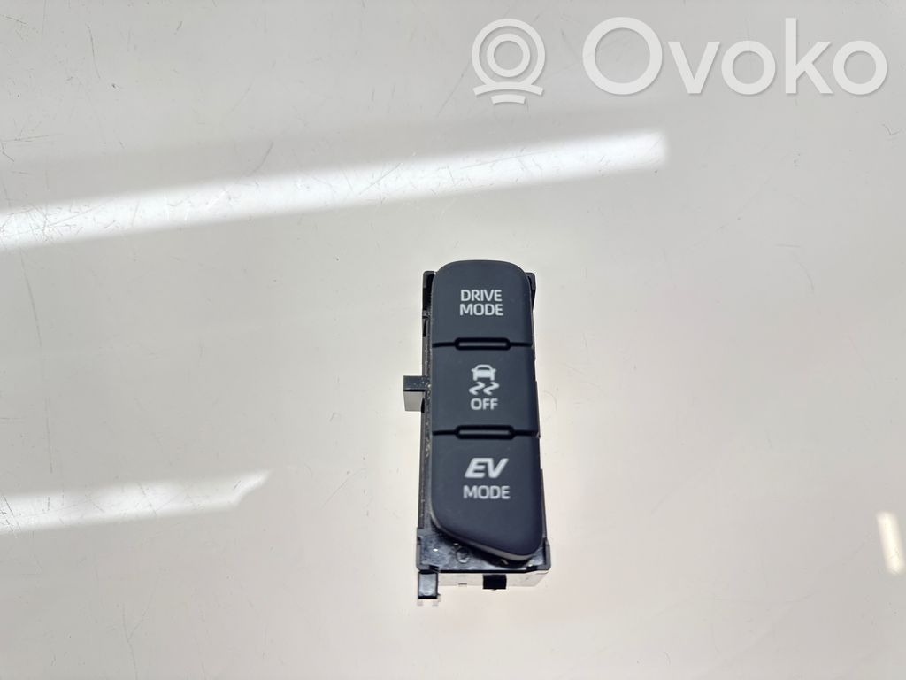 ESP (stability program) switch   M81303