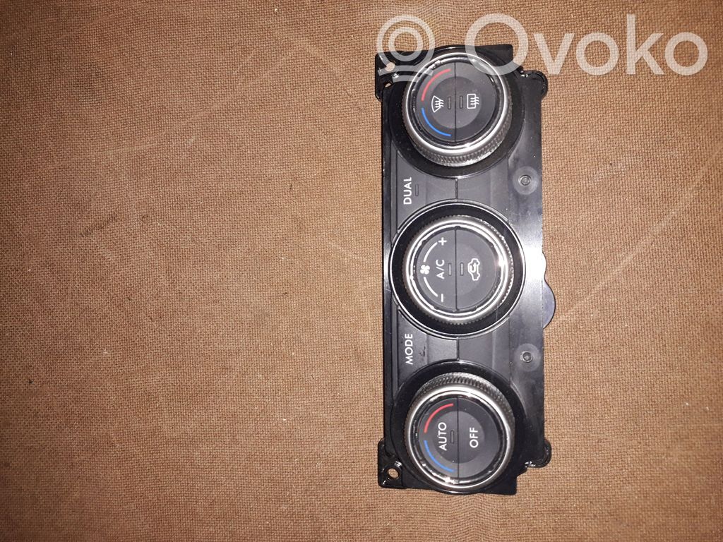 Climate control unit   72311VA161