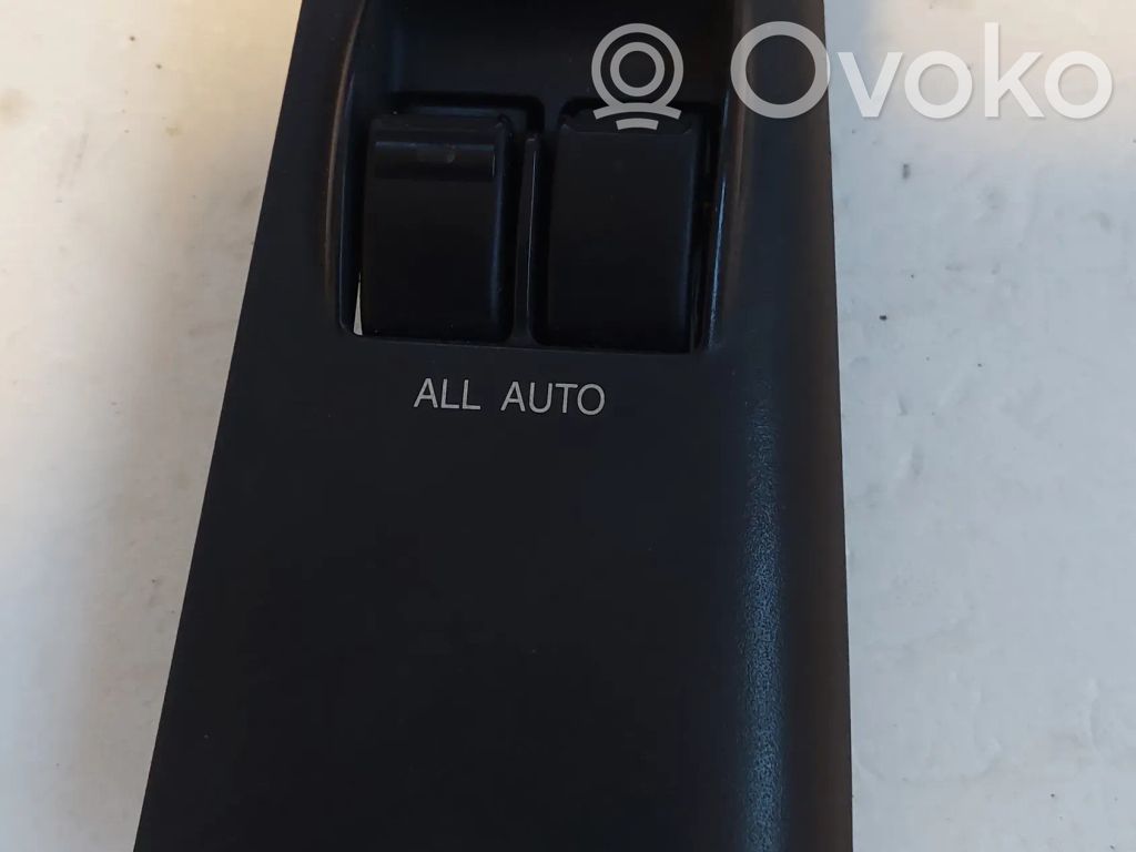 Toyota Corolla E120 E130 Electric window control switch 