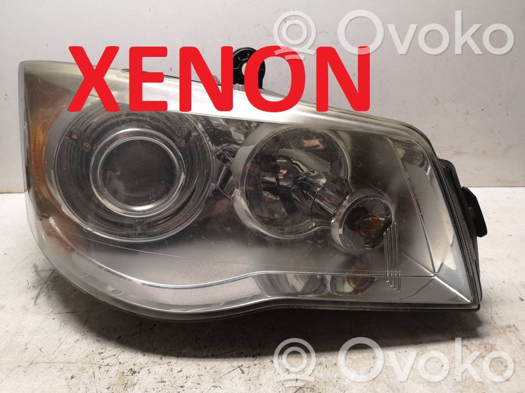 Chrysler Voyager Lampa przednia 