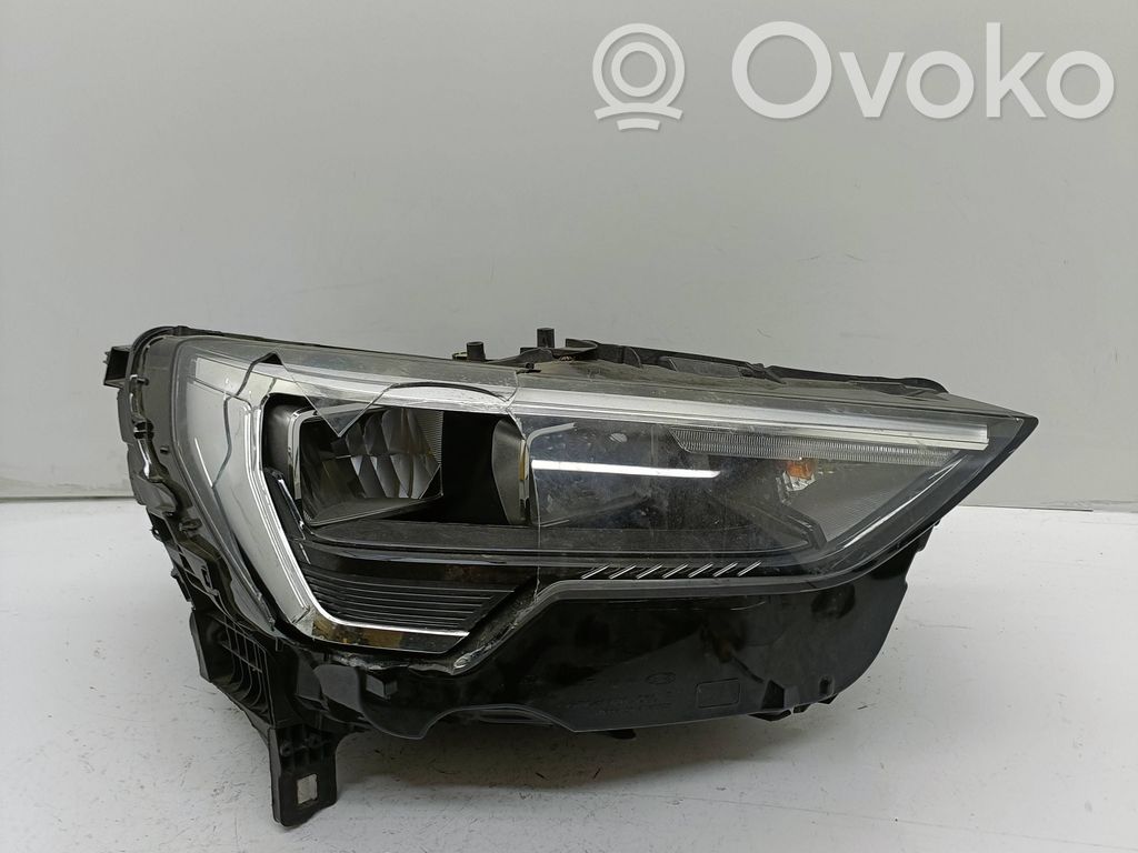 Audi Q3 F3 Scheinwerfer 