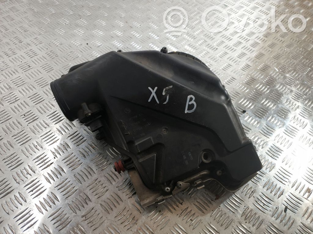 BMW X5 E70 Air filter box 
