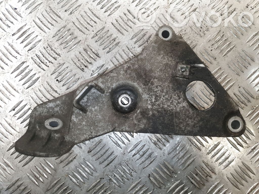 BMW 5 E60 E61 Engine mounting bracket 