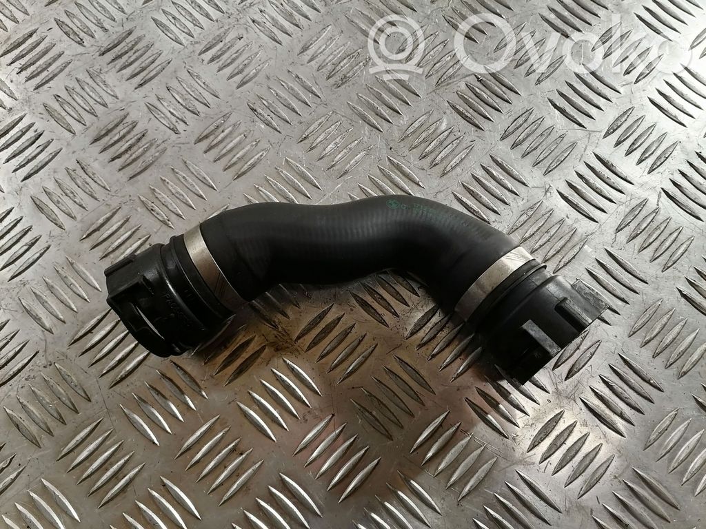 BMW 5 F10 F11 Engine coolant pipe/hose 