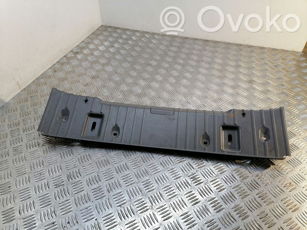 BMW 3 E90 E91 Galinio slenksčio apdaila (vidinė) 