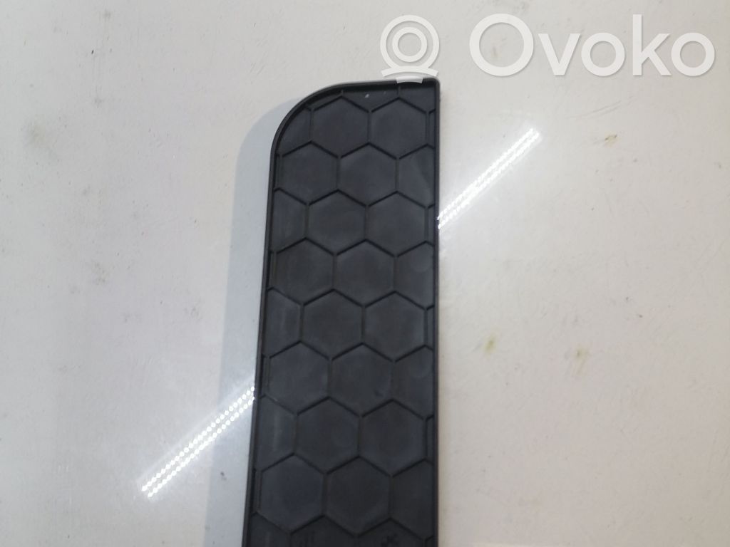 BMW 5 E60 E61 Cita veida salona detaļa 