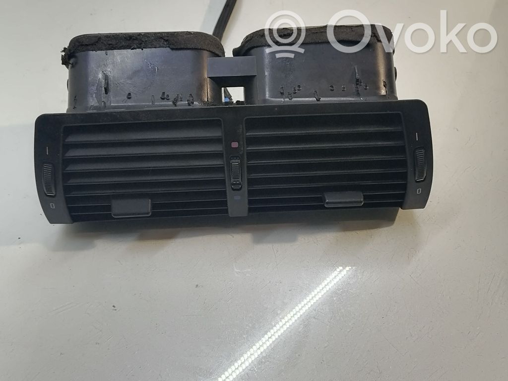 BMW X5 E53 Centrinės oro grotelės 